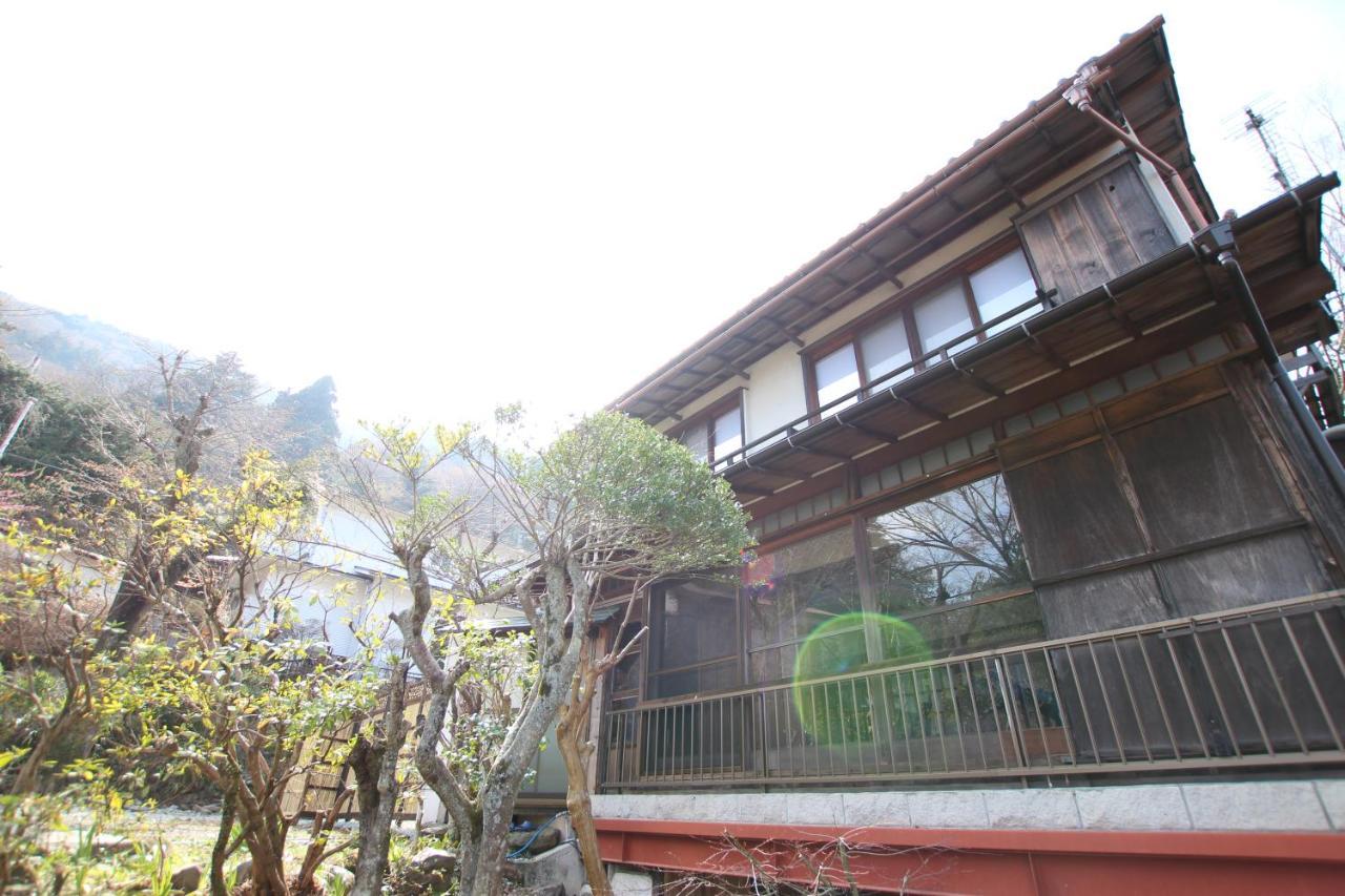 Taisho Modern Villa Zen Хаконе Экстерьер фото